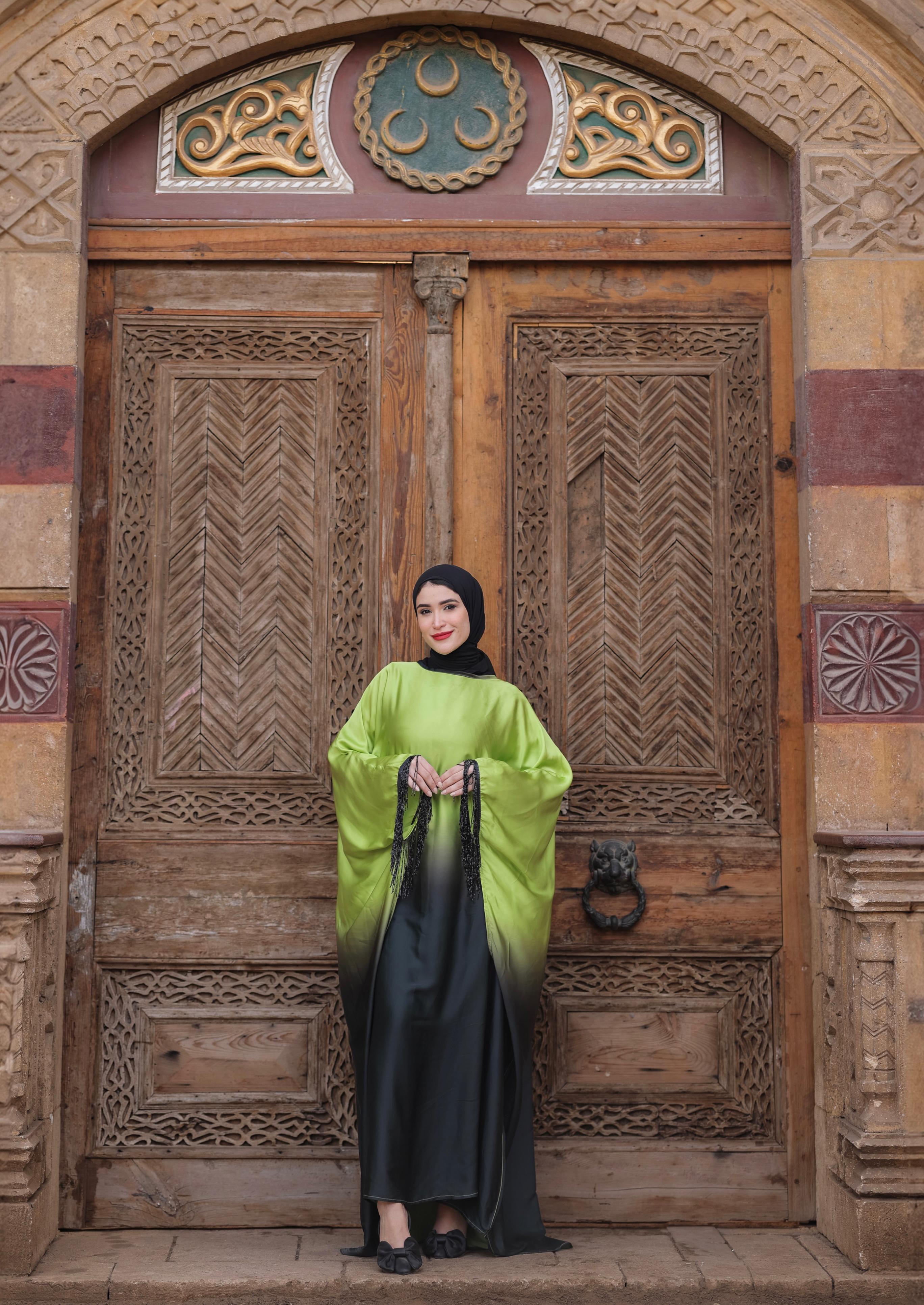 aura kaftan