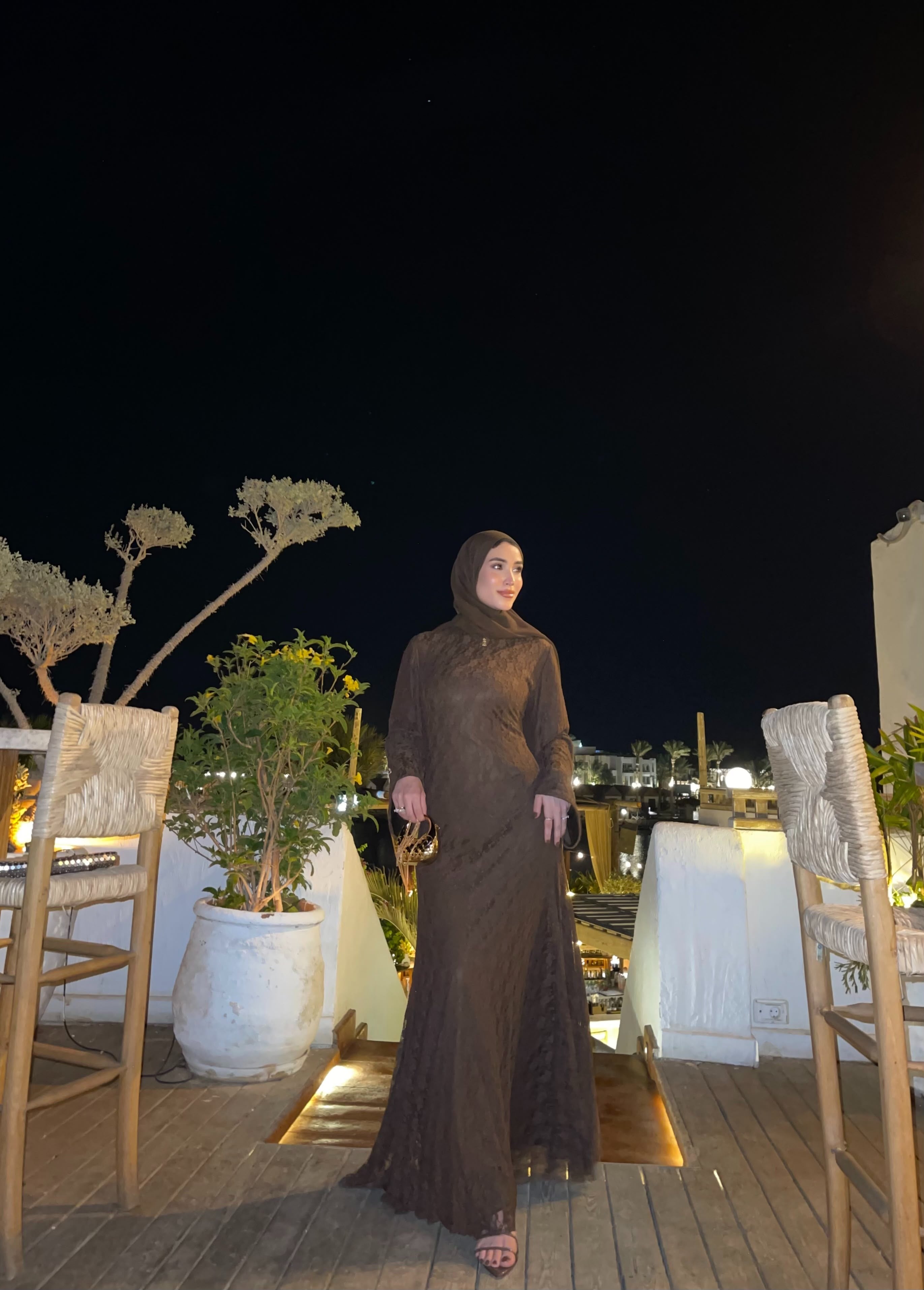 Brown dentelle dress