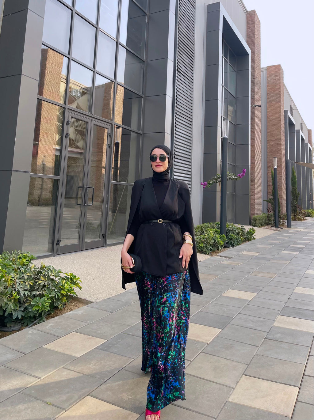 Printed pleated pants