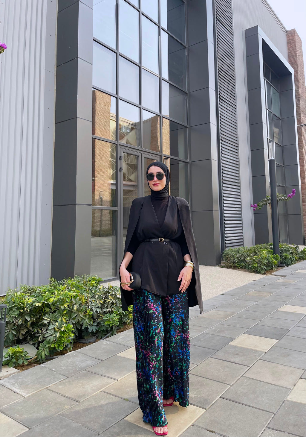 Printed pleated pants