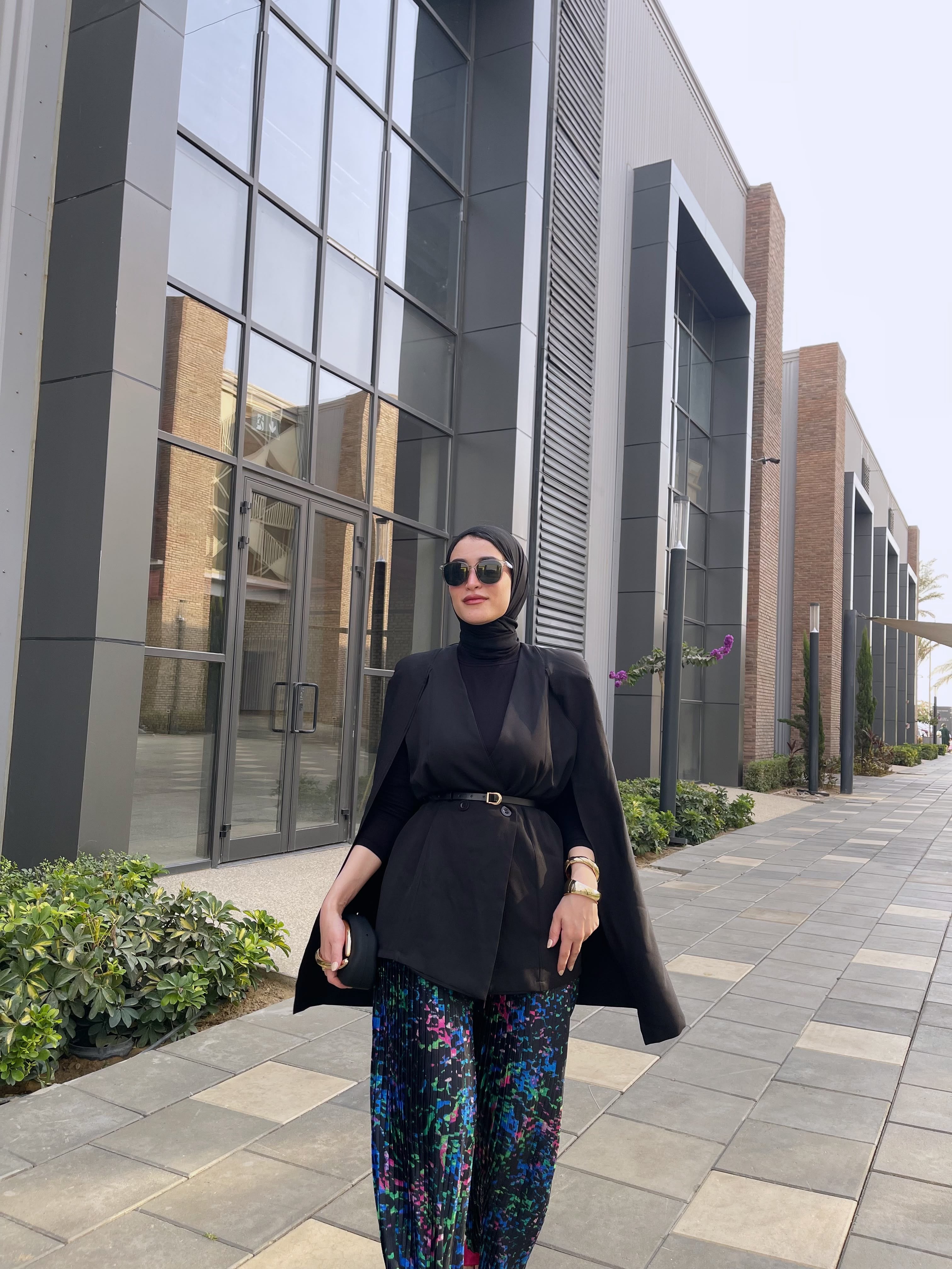 Printed pleated pants