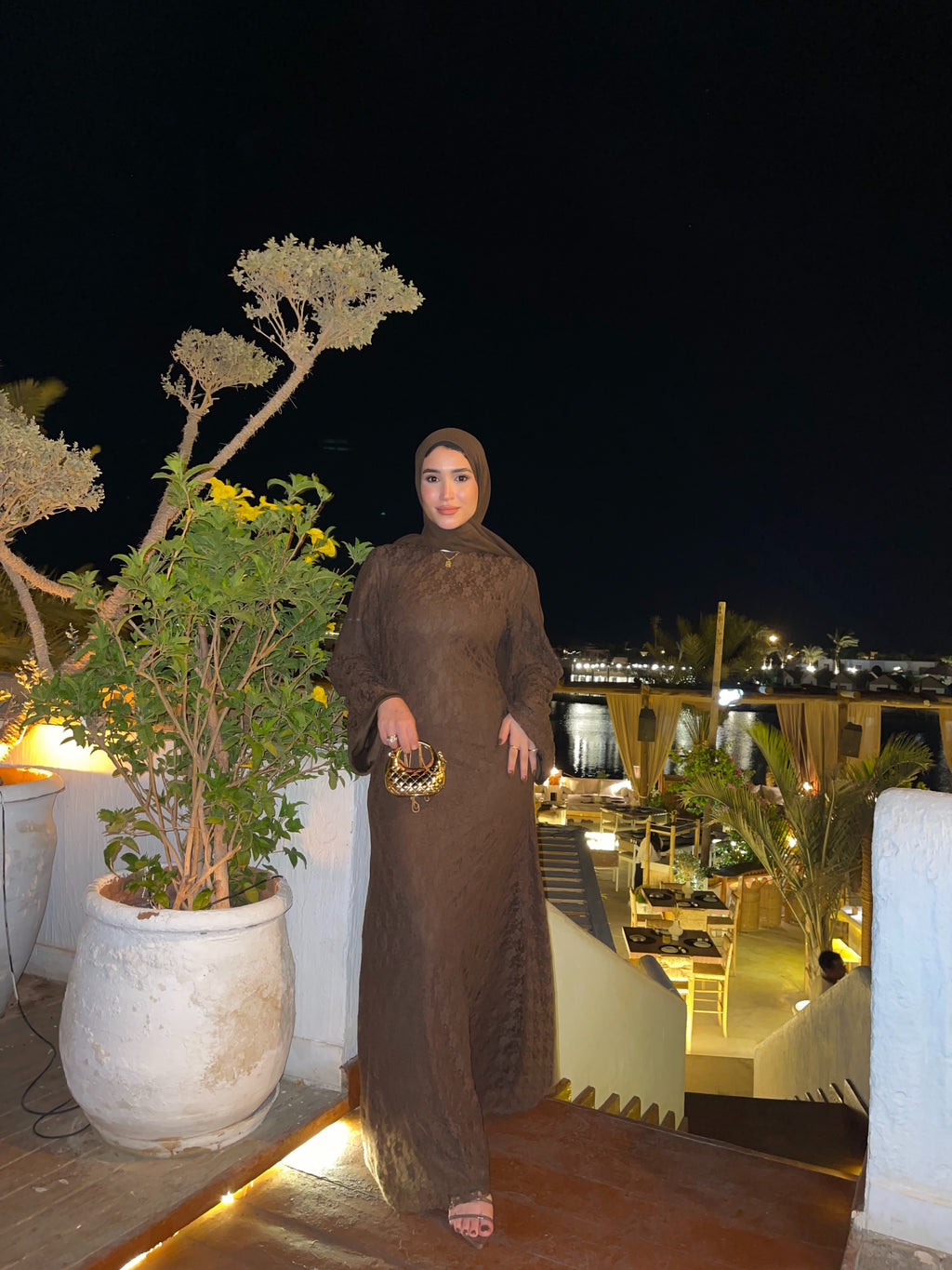 Brown dentelle dress