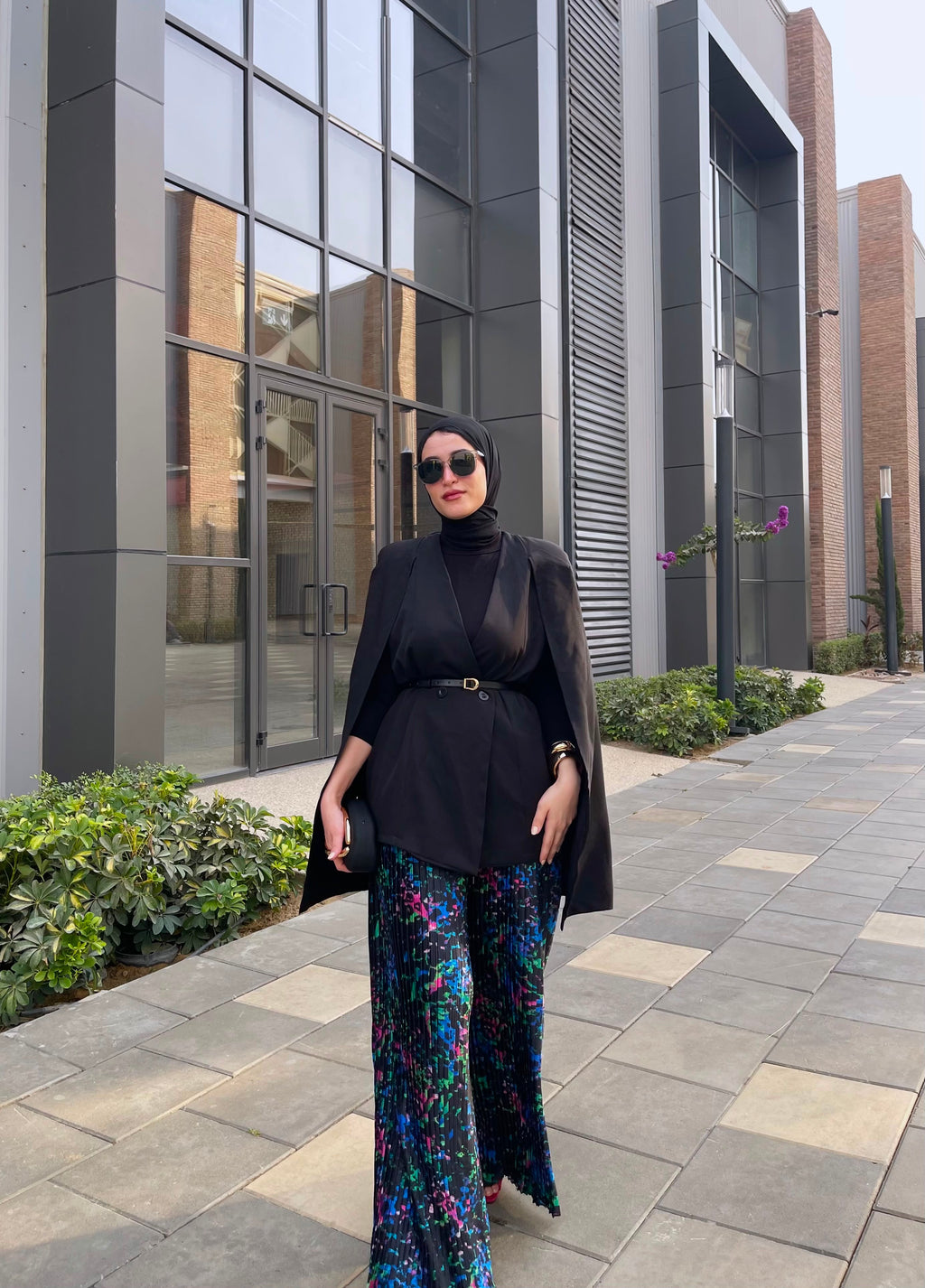 Printed pleated pants
