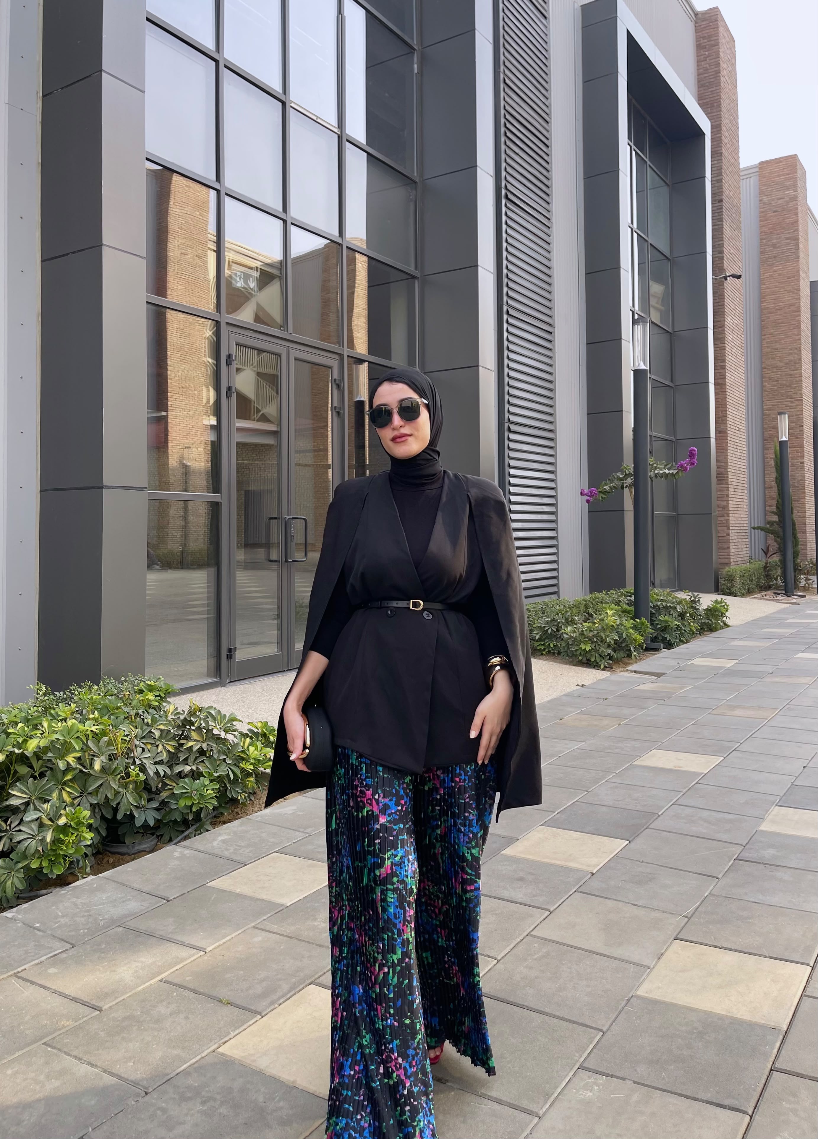 Printed pleated pants