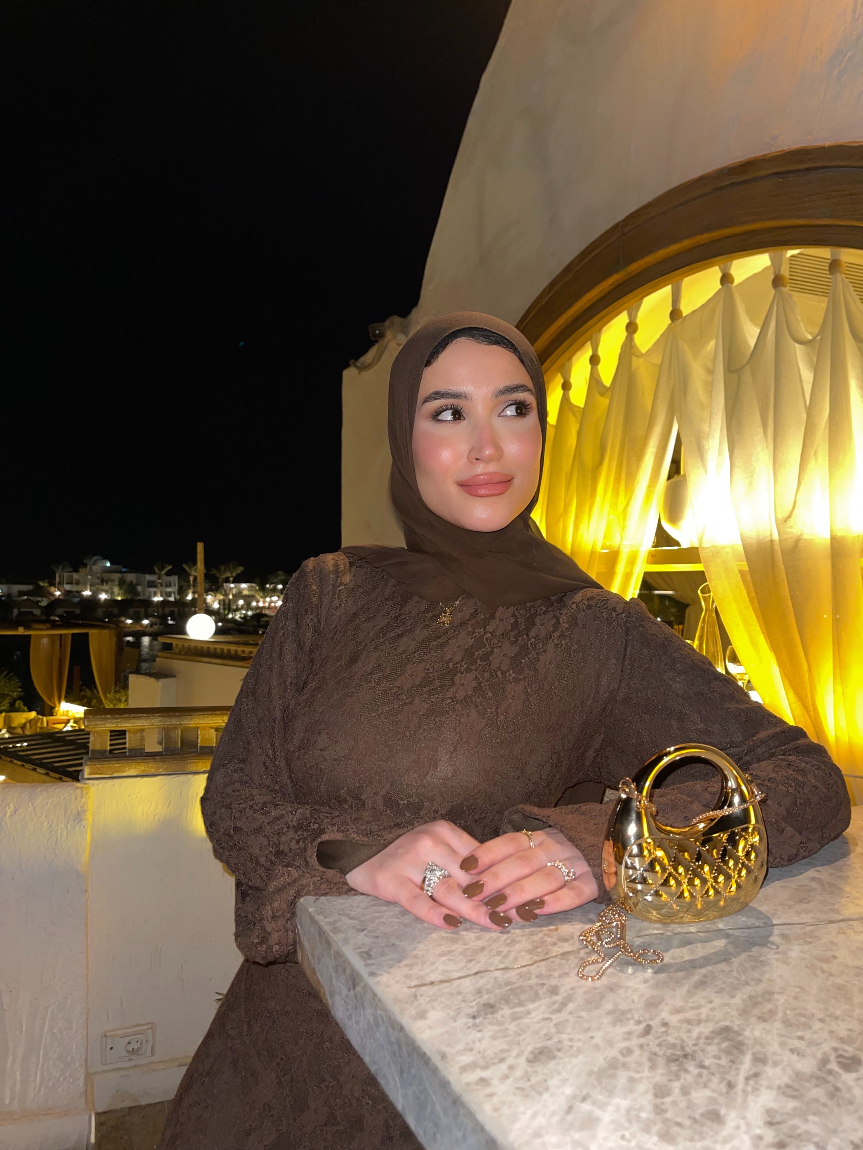Brown dentelle dress